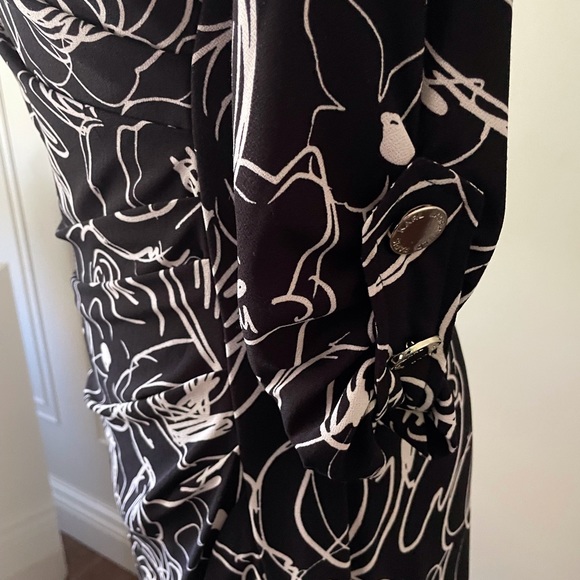 Karl Lagerfeld / NEW Lovely Flattering Ruched Dress Sz 6 - Picture 3 of 8
